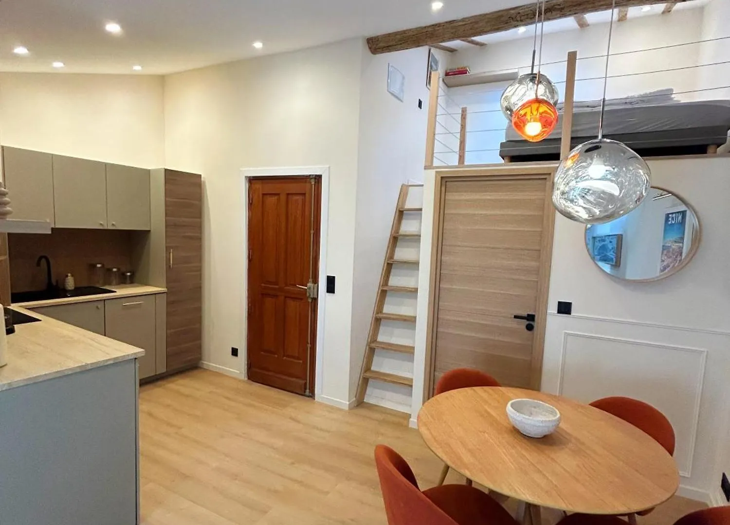 3P Luxueux Au Coeur Du Vieil Antibes Apartment