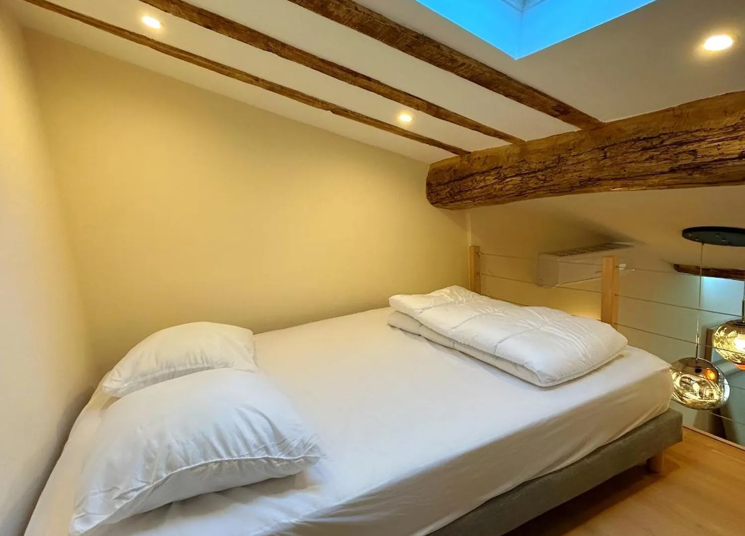 3P Luxueux Au Coeur Du Vieil Antibes Apartment France